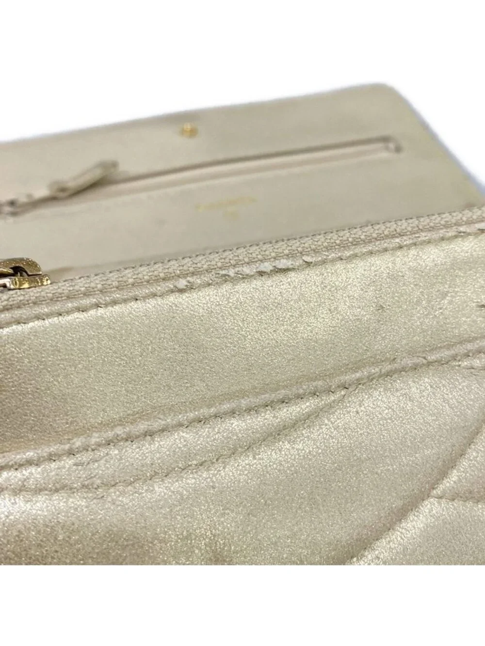 Chanel Wallet Gold Chain Wave Stitch Shoulder